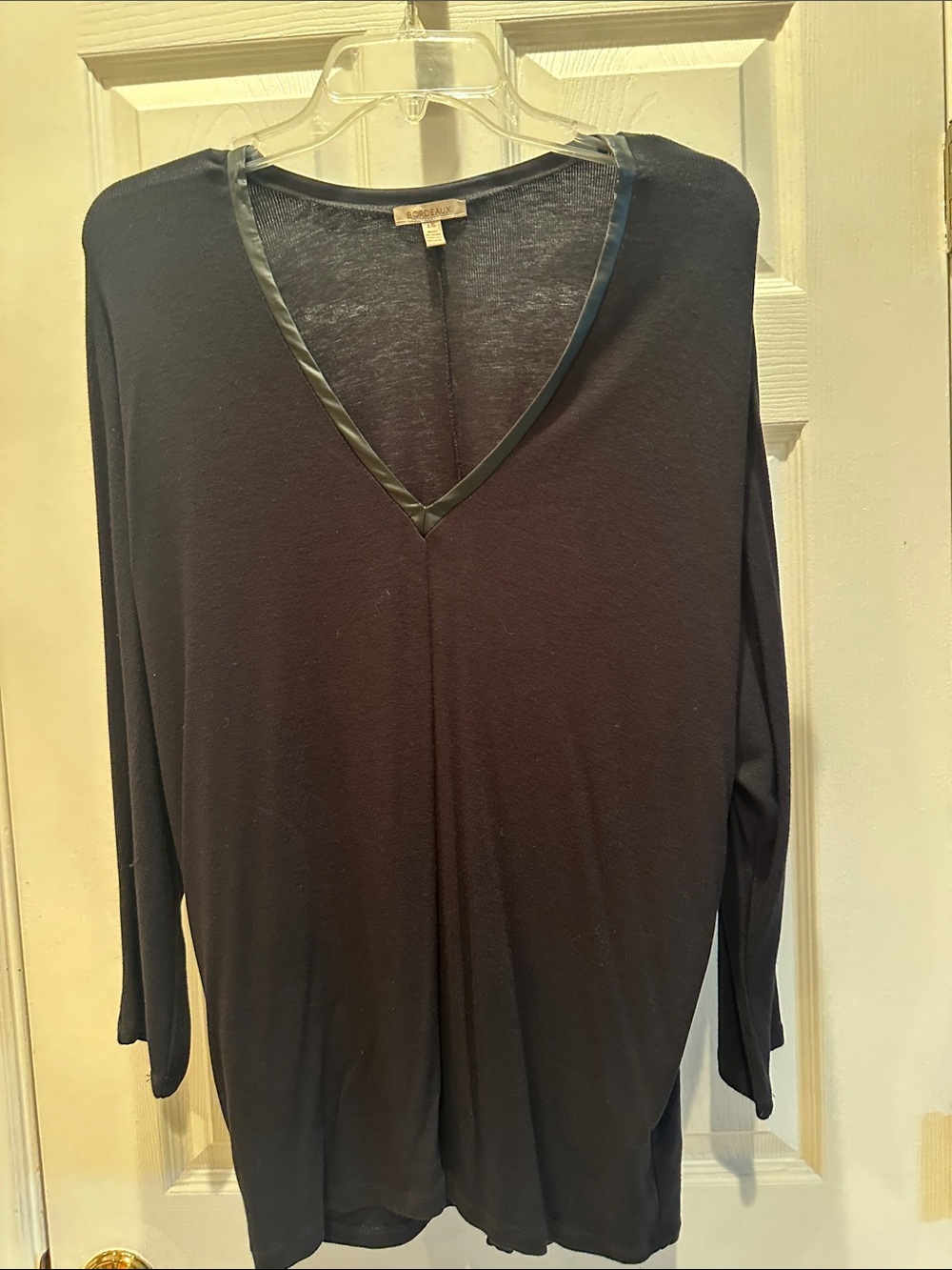 Bordeaux Black V-Neck Long Sleeve Top